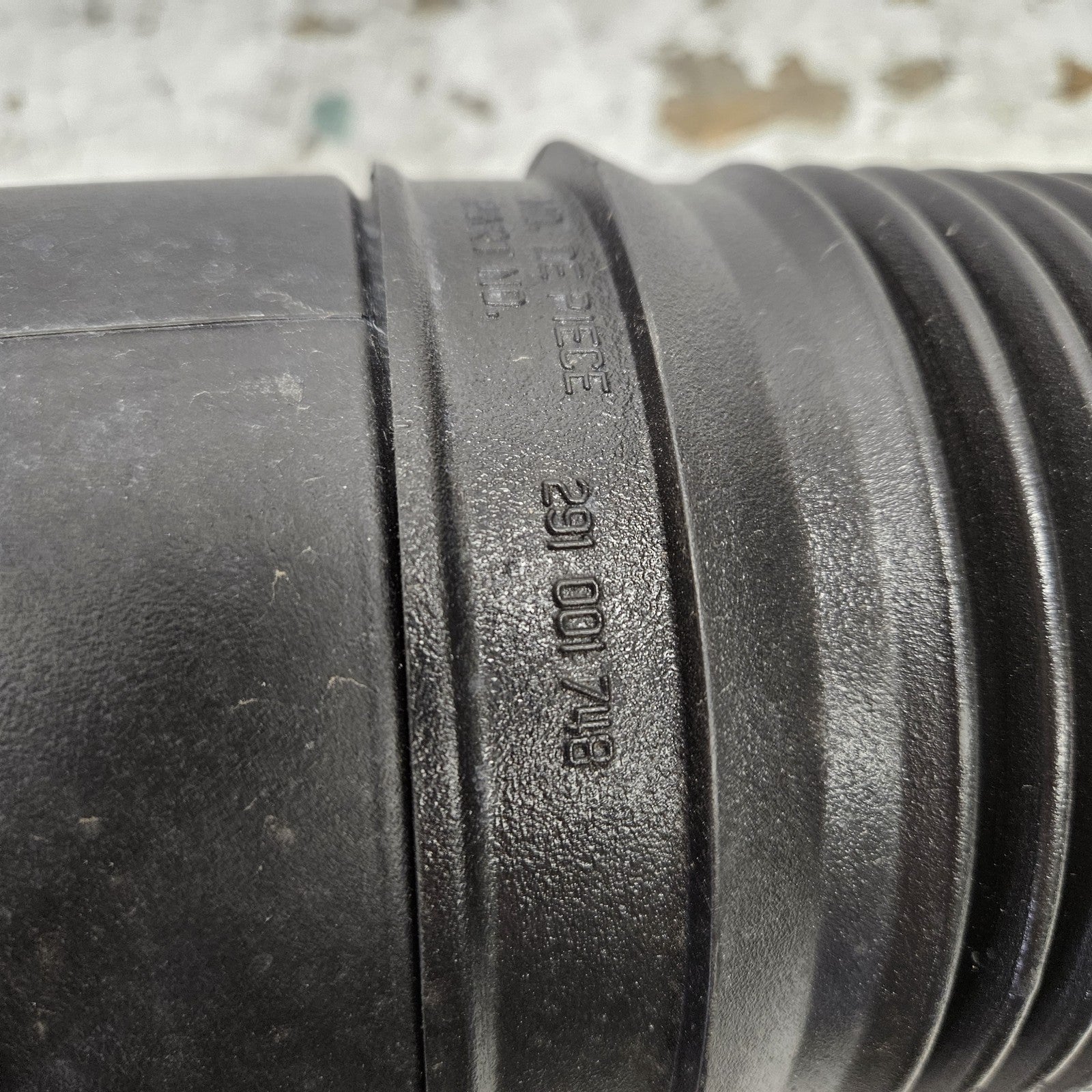 Sea Doo Bombardier 2002-2006 GTX RXT OEM Rear Vent Hose Assembly Part# 291001601