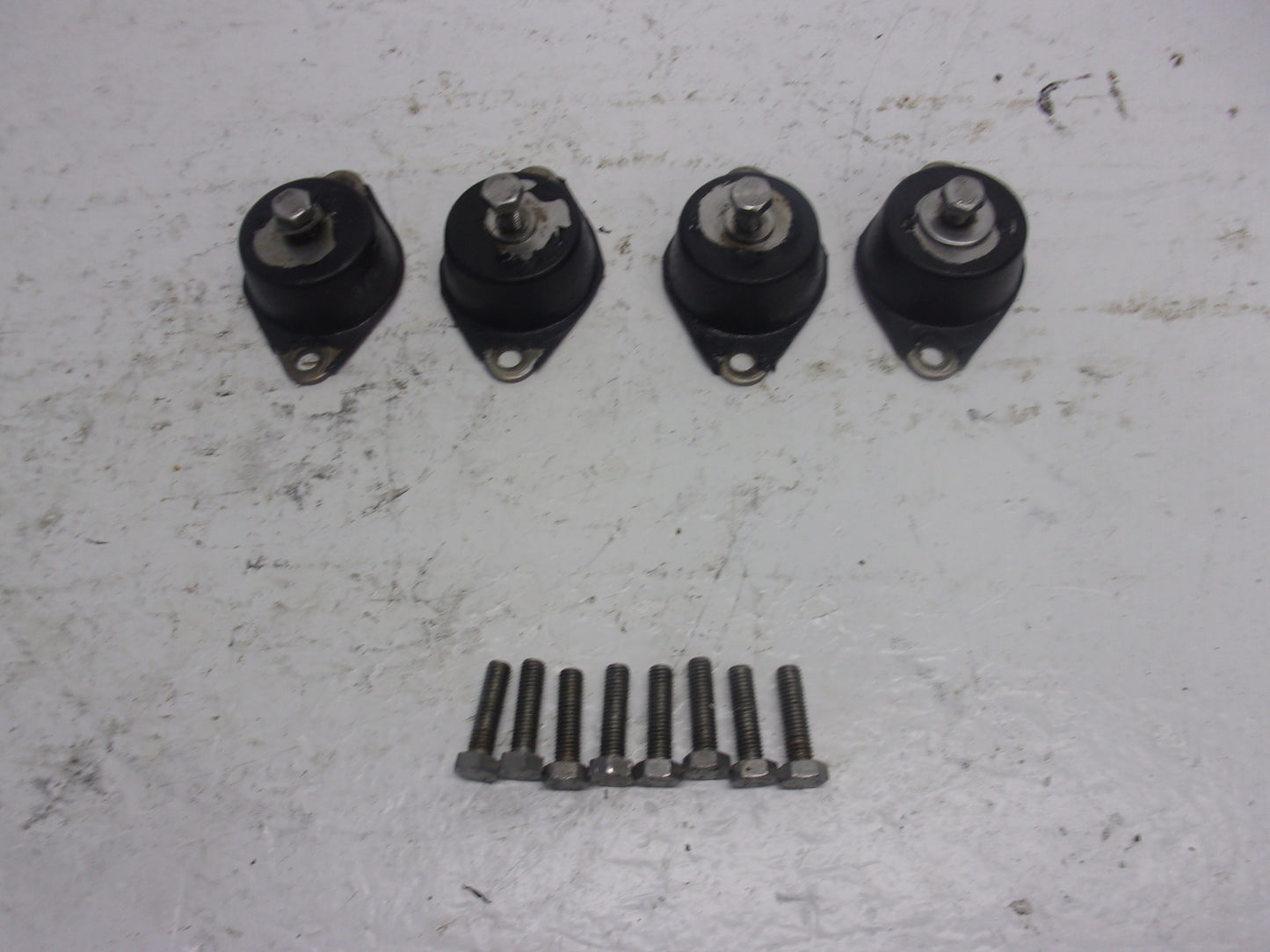 Sea Doo Bombardier 1991-1993 XP SP SPI SPX GTI GTX Engine Mount Set 270000032
