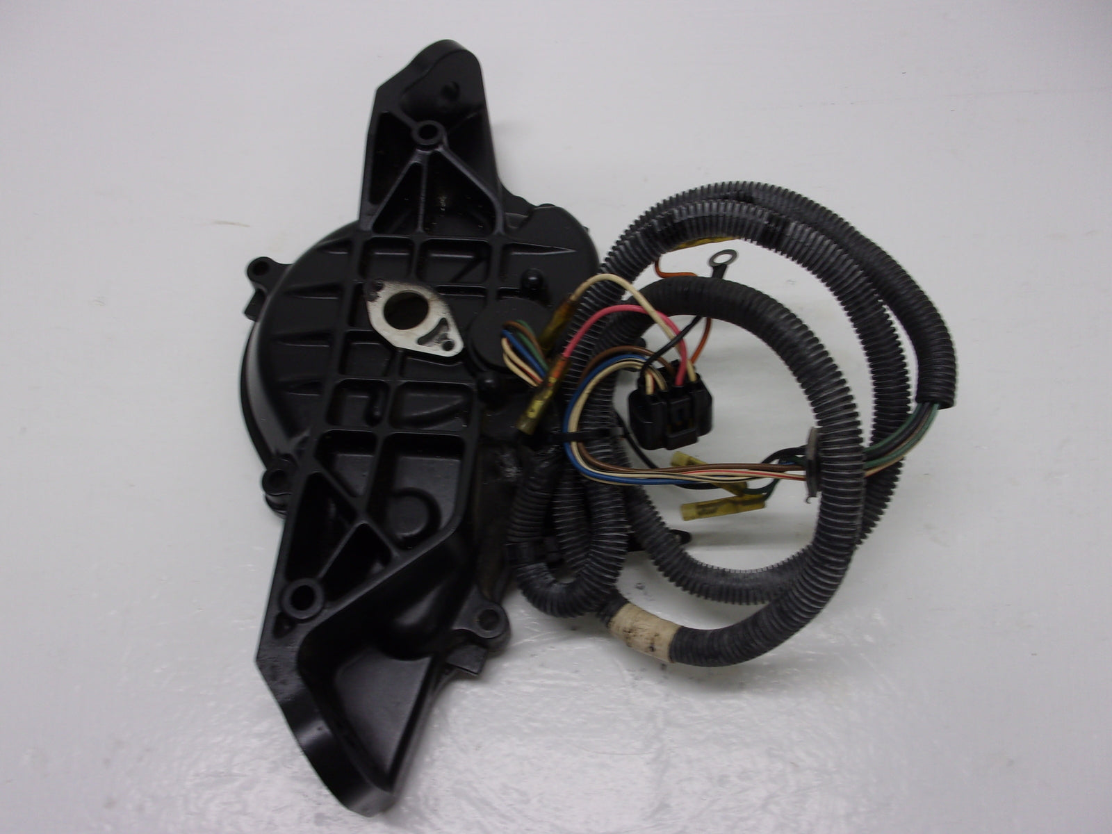 Yamaha Waverunner 99-2000 GP XL 800 OEM Stator + Flywheel Cover 66E-81337-10-8P