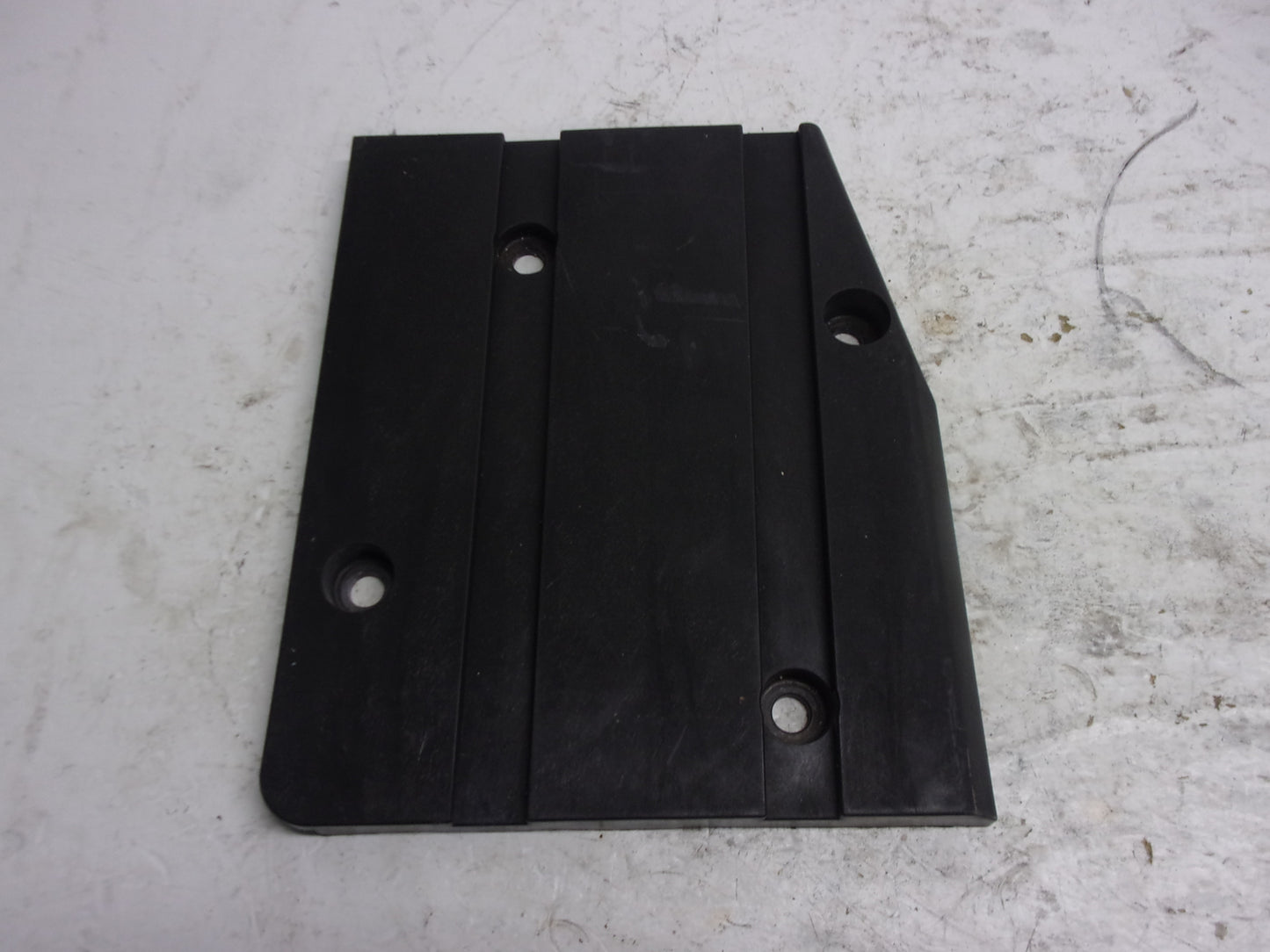 Yamaha Waverunner 2003 GP 1300 OEM RH + LH Step Plate Set Part# F1G-U884R-00-00