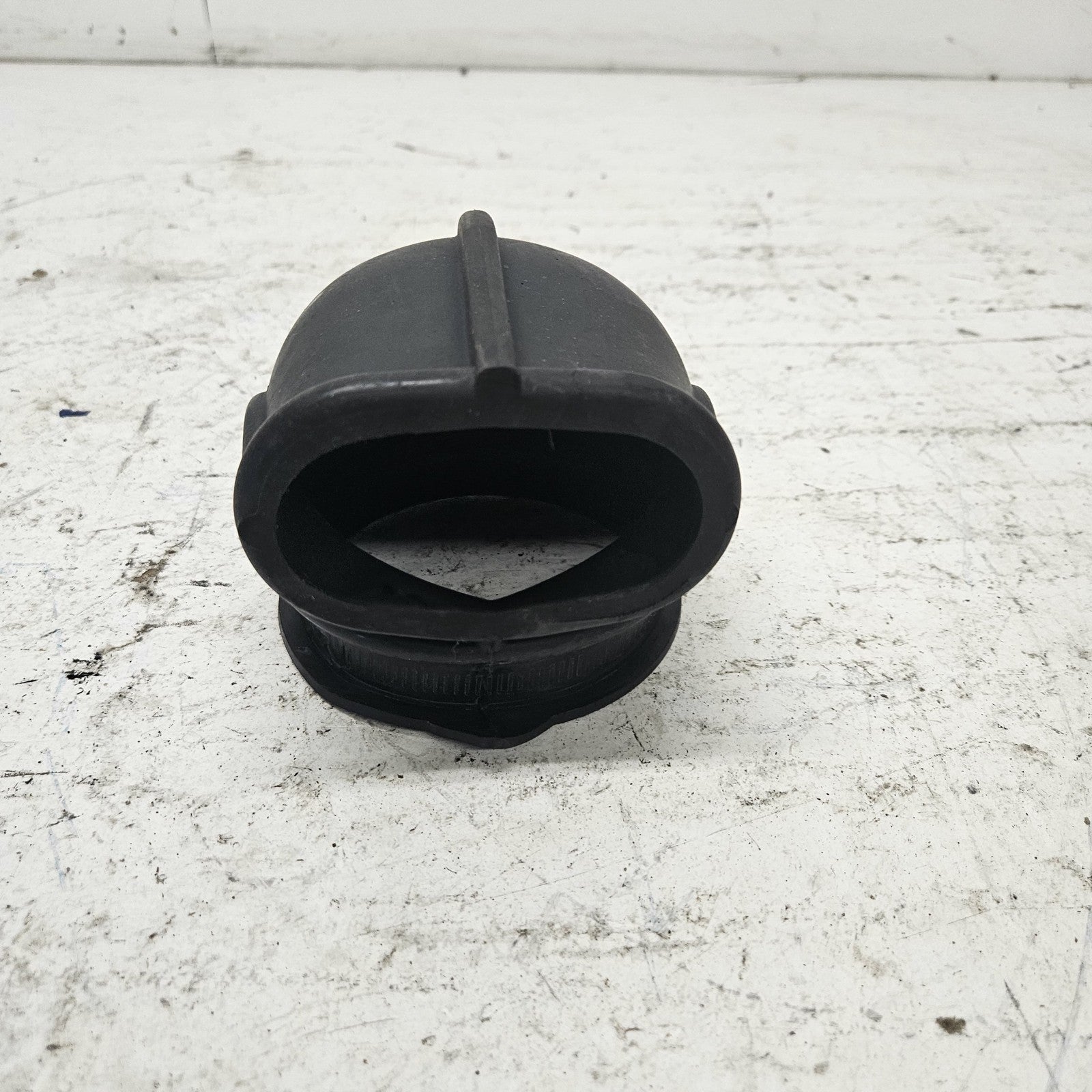 Polaris PWC Watercraft 1995 SL SLT 650 / 750 OEM Short Air Inlet Duct # 5432063
