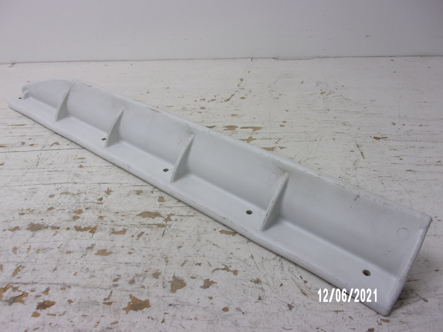 Polaris PWC Watercraft 1999 SLTH OEM White Right Hand Sponson Part# 5432273-207