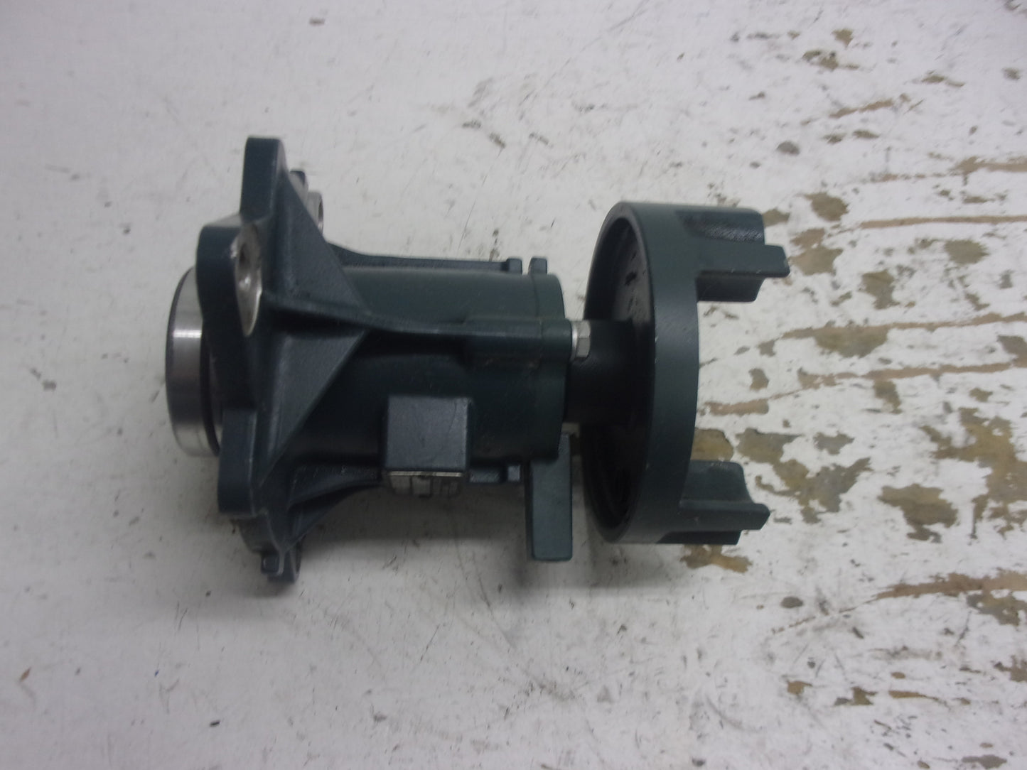 Yamaha 1989-1991 WaveRunner / Jammer Bearing Housing + Coupler # 6K8-45331-00-94