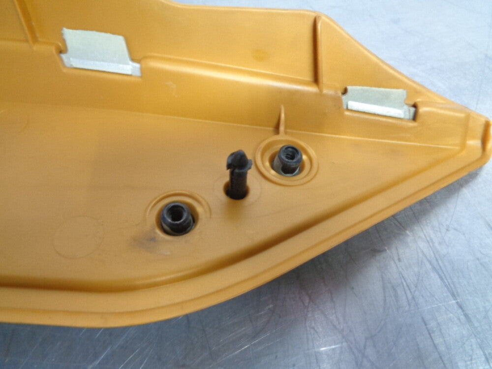 Sea Doo Bombardier 2006 RXP Right Moulding w/ Knee Pad (Maya Gold) 291002338