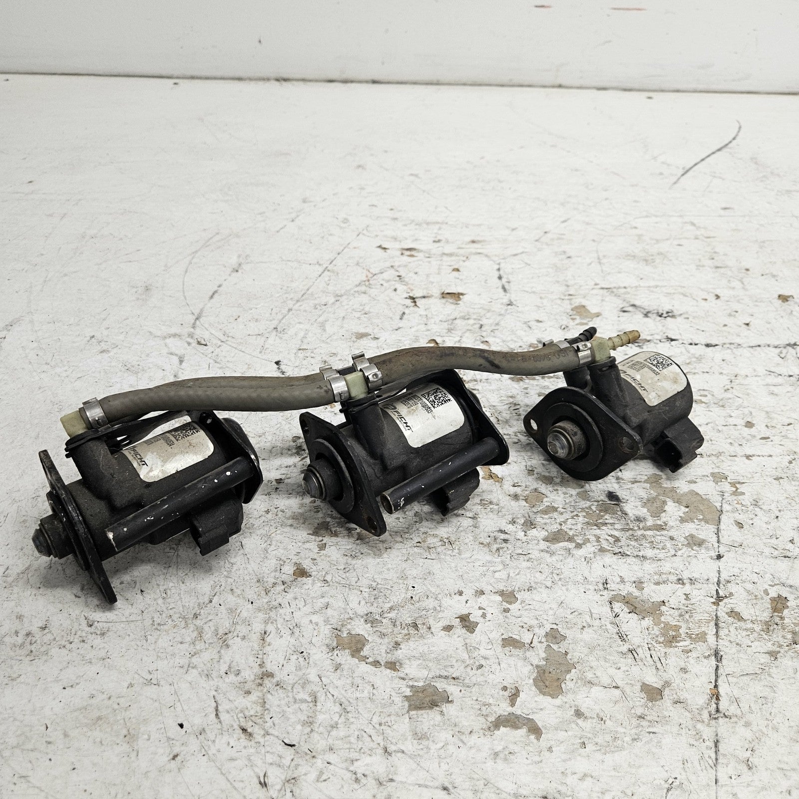Polaris PWC Watercraft 2003-2004 Genesis OEM Fuel Injector Set Part# 1253370