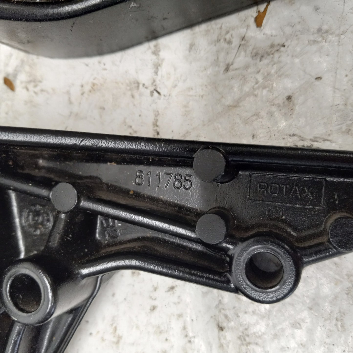 Sea Doo Bombardier 2003-2008 GTX RXP RXT GTI OEM Engine Bracket Set # 420811780
