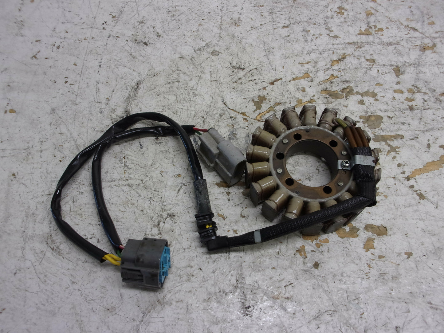 Honda  Aquatraxx 2002-2003 F-12 F-12X OEM Stator / Generator Part# 31120-HW1-671