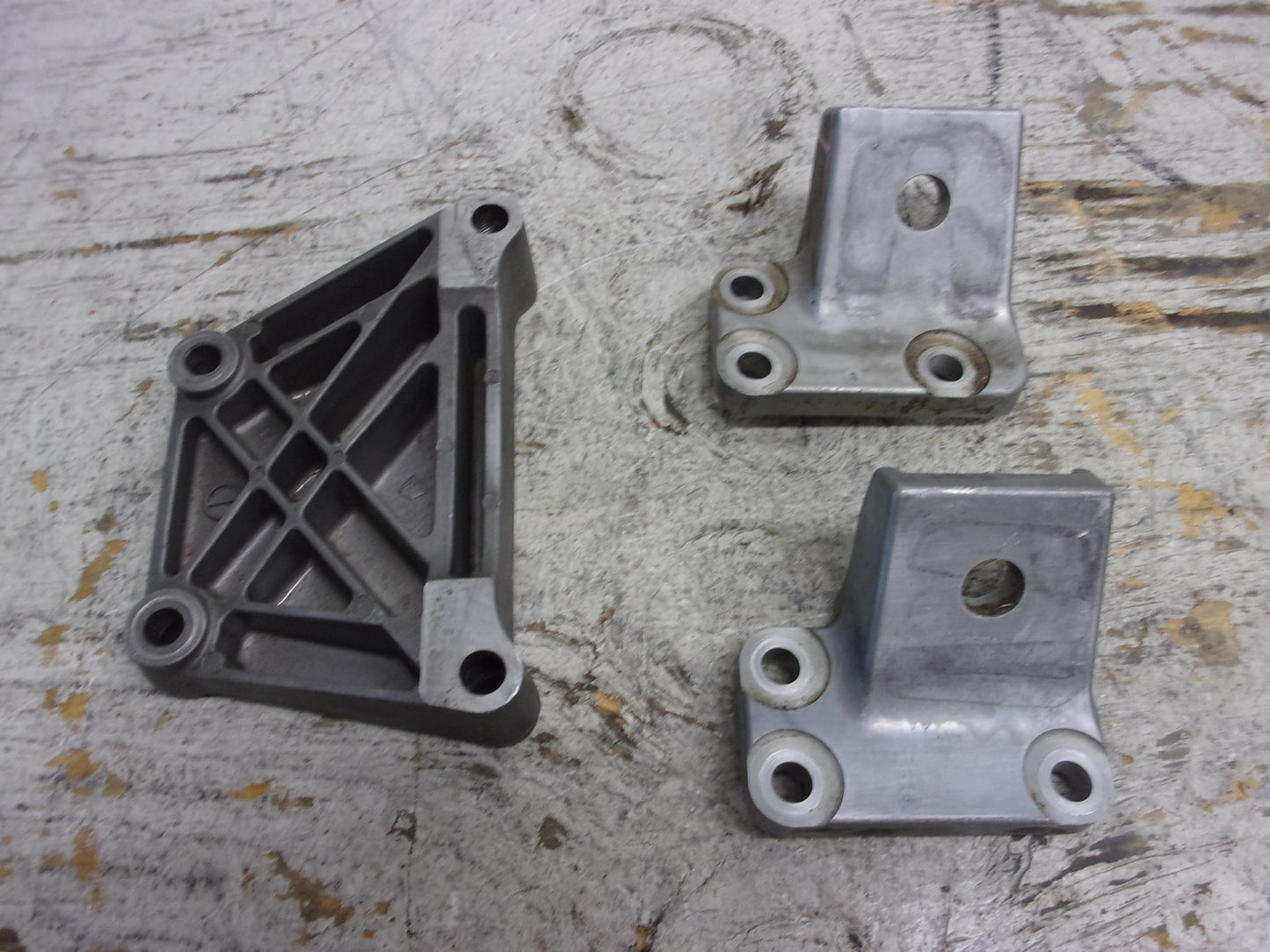 Yamaha Waverunner 2016-2020 EX VX V1 OEM Engine Bracket Set Part 6EY-41661-00-00