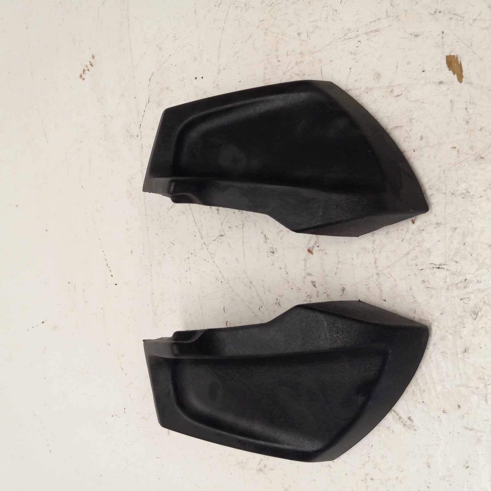 Can-Am Roadster 2010-2019 RT OEM Tourpack Armrest Set Part# 708000614 708000615