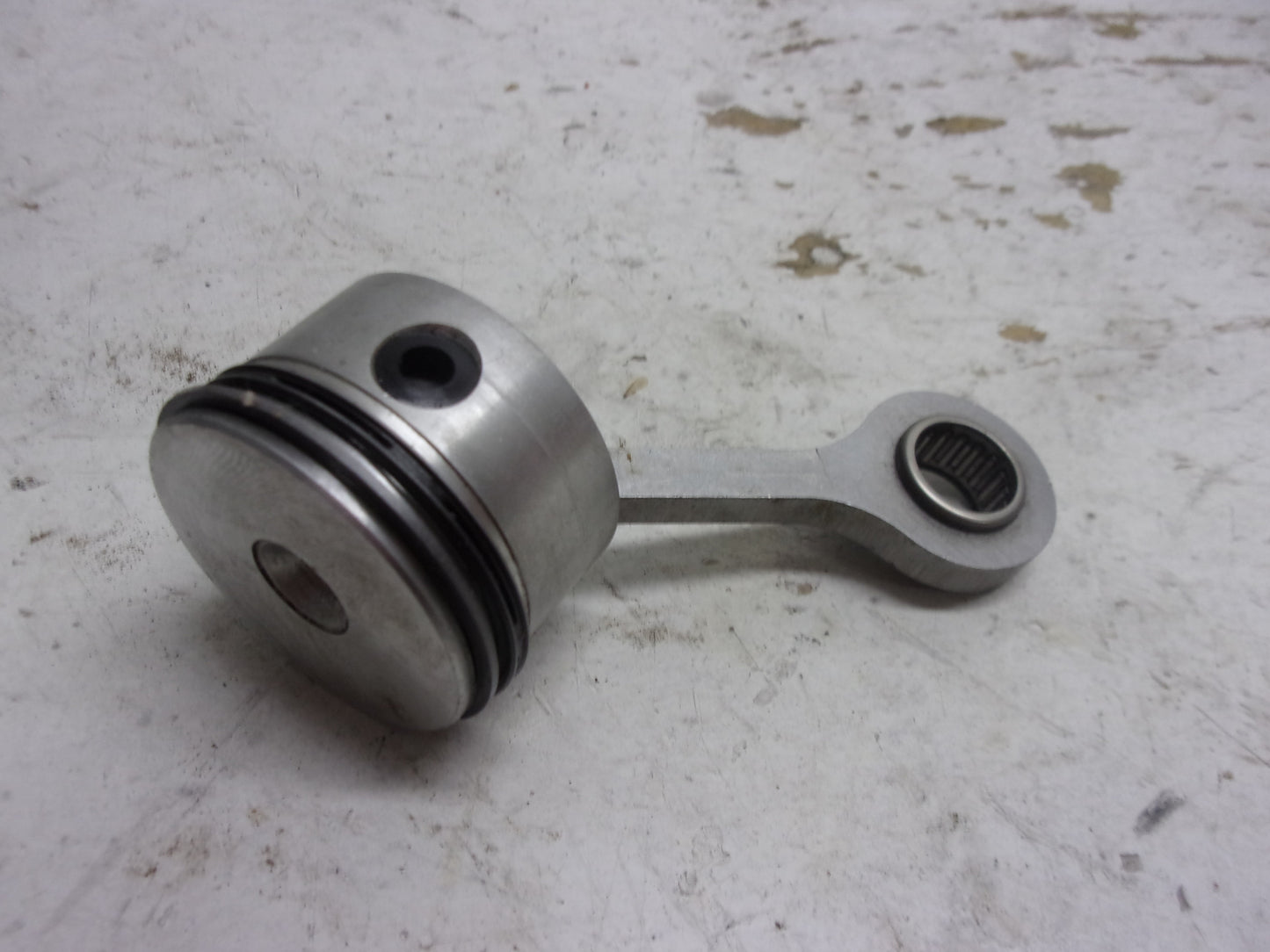 Sea Doo Bombardier 00-03 GTX DI RX DI LRV Compressor Sleeve + Piston # 290923910