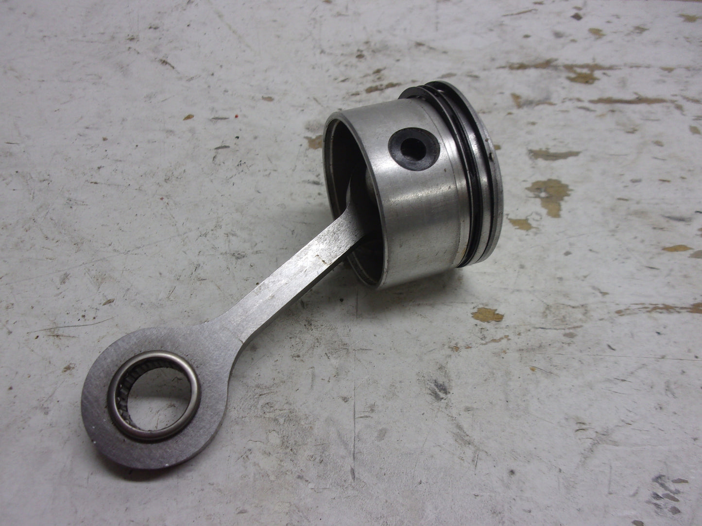 Sea Doo Bombardier 00-03 GTX DI RX DI LRV Compressor Sleeve + Piston # 290923910