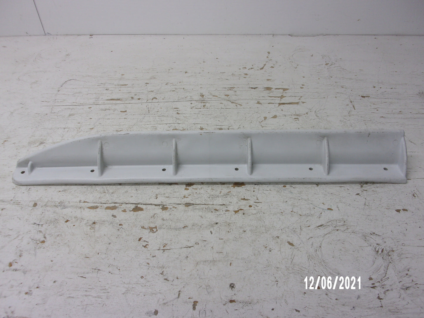 Polaris PWC Watercraft 1999 SLTH OEM White Right Hand Sponson Part# 5432273-207