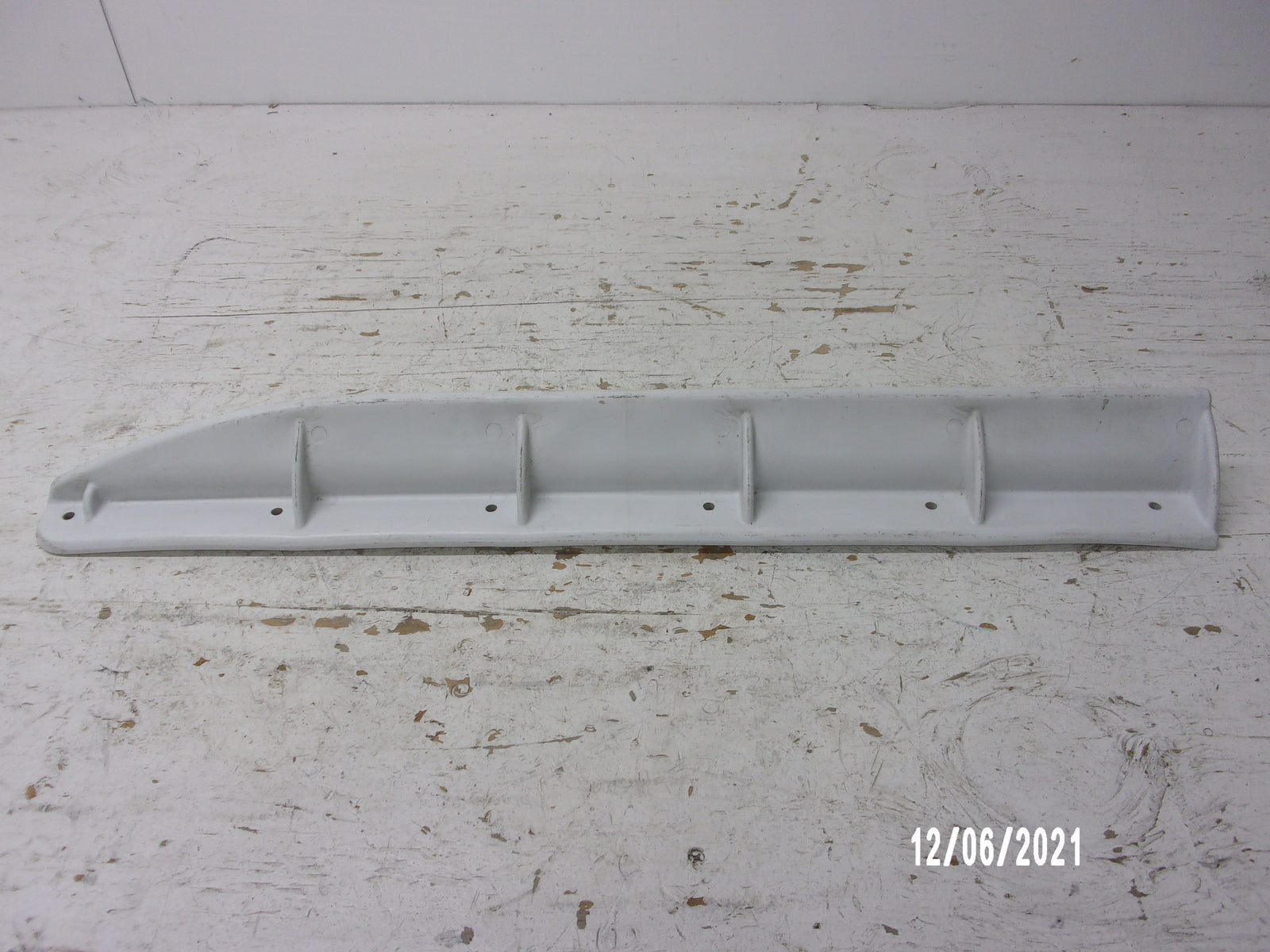 Polaris PWC Watercraft 1999 SLTH OEM White Right Hand Sponson Part# 5432273-207