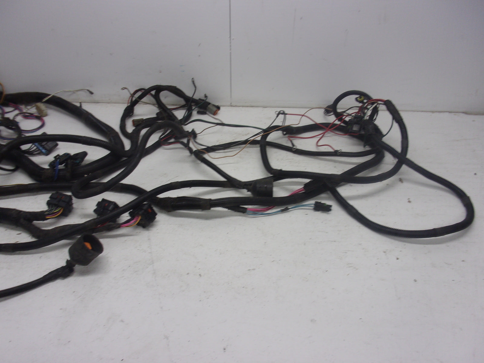 Sea Doo Jet Boat 1999 Challenger 1800 OEM Main Wire Harness Assembly # 204470304