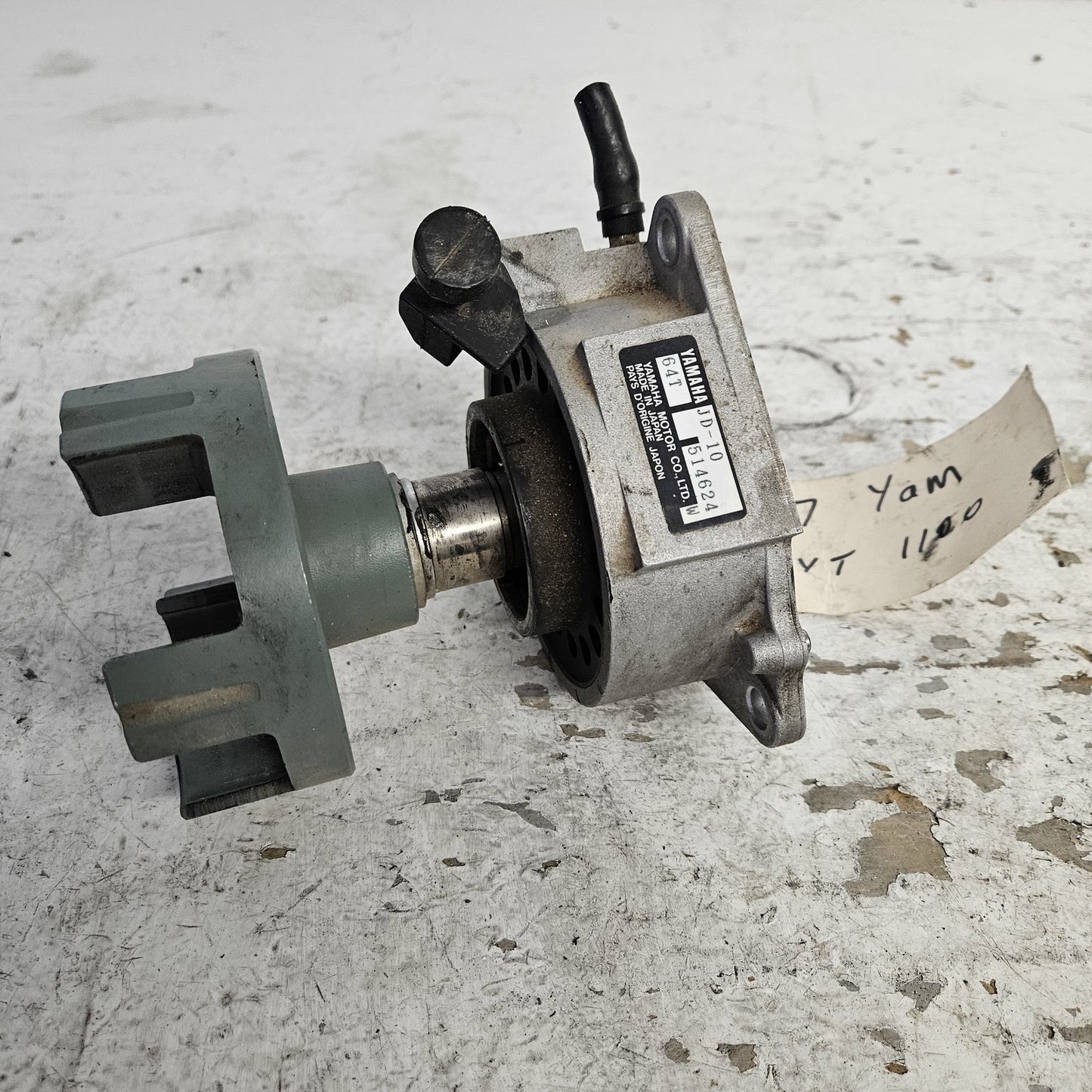 Yamaha 1997 WaveVenture 1100 Bearing Housing + Coupler Part# 61X-45332-02-97