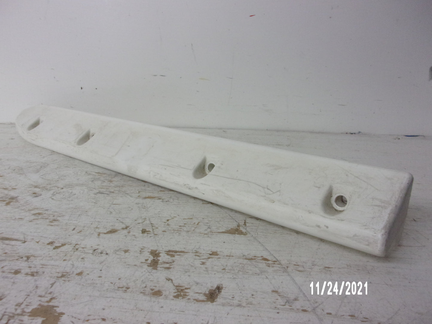 Kawasaki Jet Ski 1995-1997 STS SSXI OEM White Left Stabilizer # 59437-3706-8U
