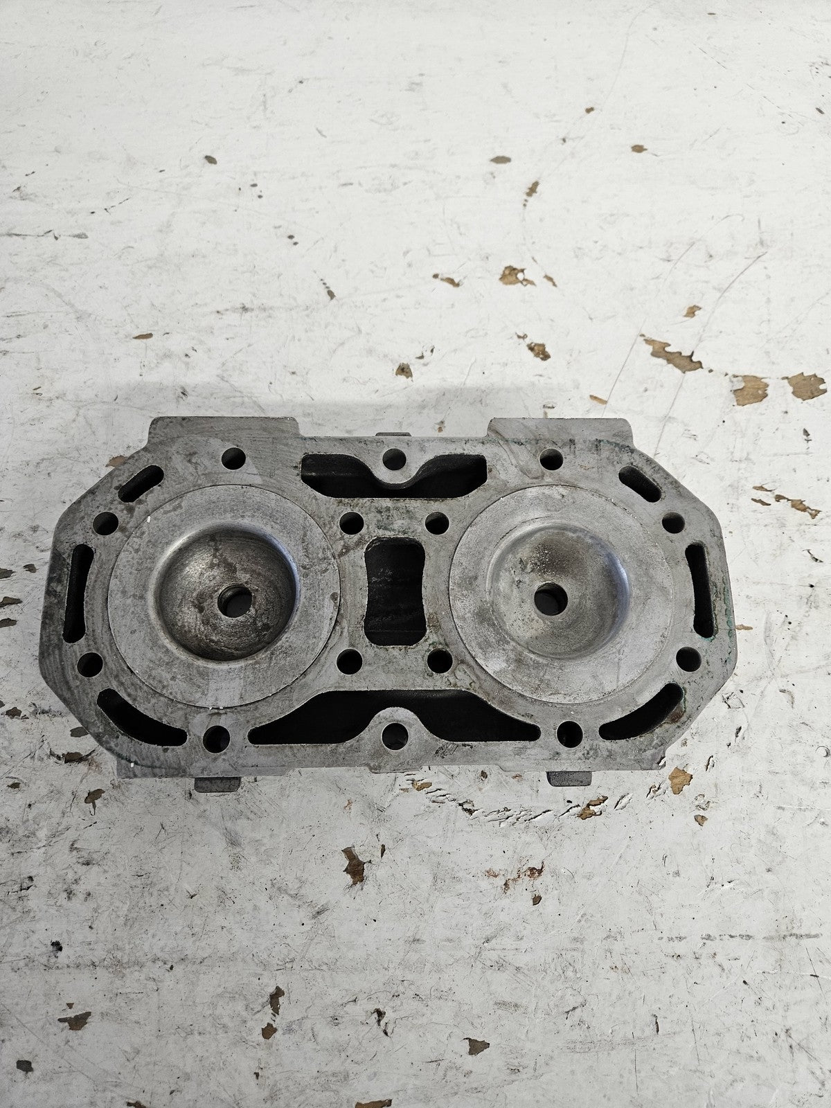 Kawasaki Jet Ski 1991-1995 650 Jet Mate X2 TS SC Silver Cylinder Head 11001-3716