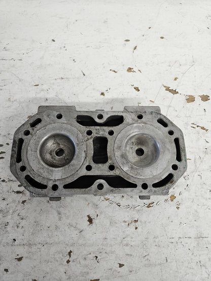 Kawasaki Jet Ski 1991-1995 650 Jet Mate X2 TS SC Silver Cylinder Head 11001-3716