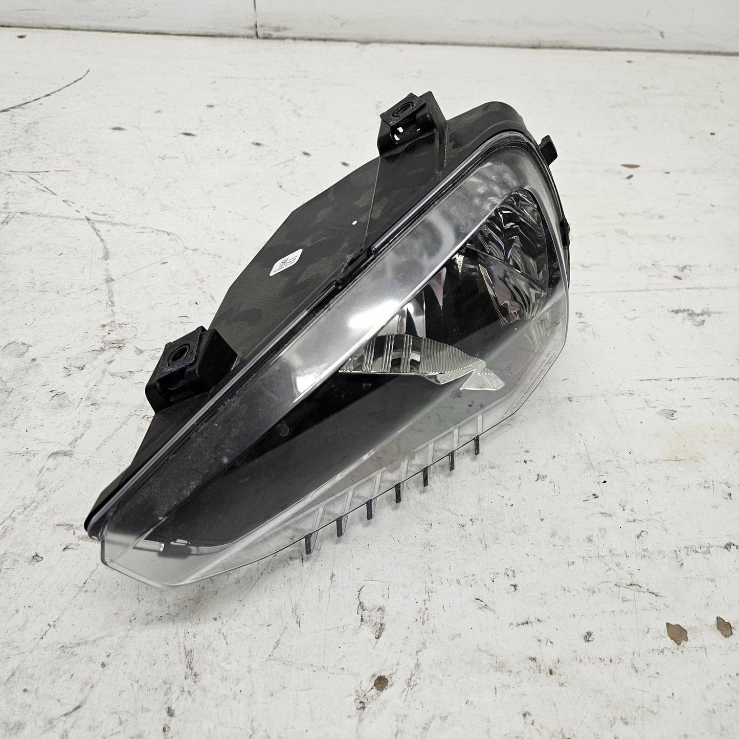 Can-Am Roadster 2019-2021 Ryker OEM Right Headlight Assembly Part# 710005637