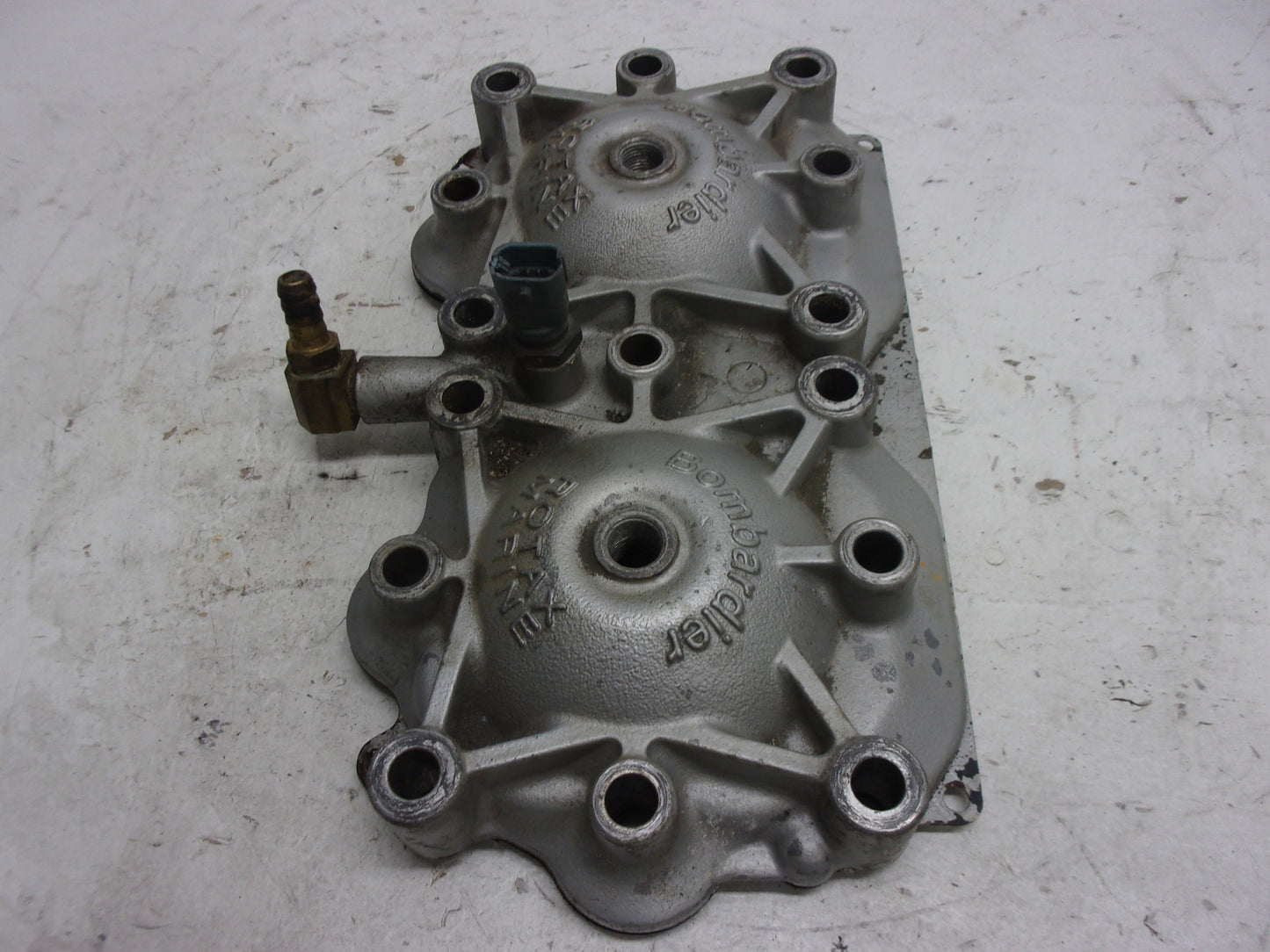 Sea Doo Bombardier 2000-2002 XP GTX RX LRV OEM Silver Cylinder Head # 290923921