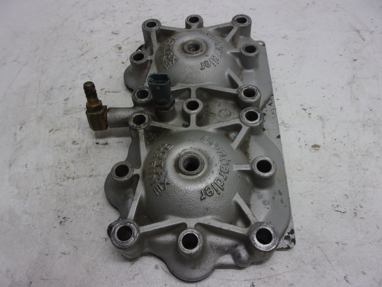 Sea Doo Bombardier 2000-2002 XP GTX RX LRV OEM Silver Cylinder Head # 290923921