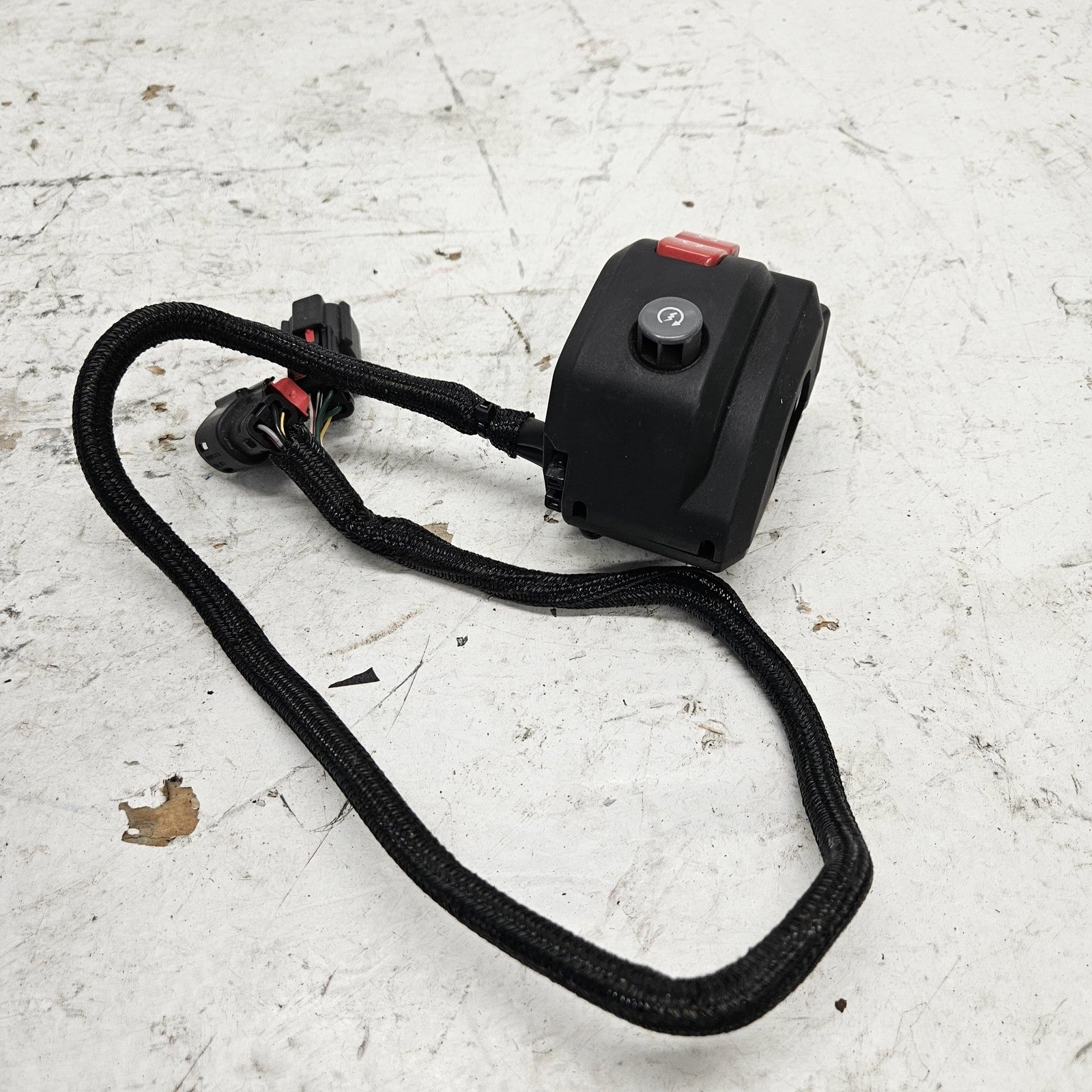 Can-Am Roadster 2019-2020 Ryker OEM Right Handlebar Switch + Grip Part 710005275