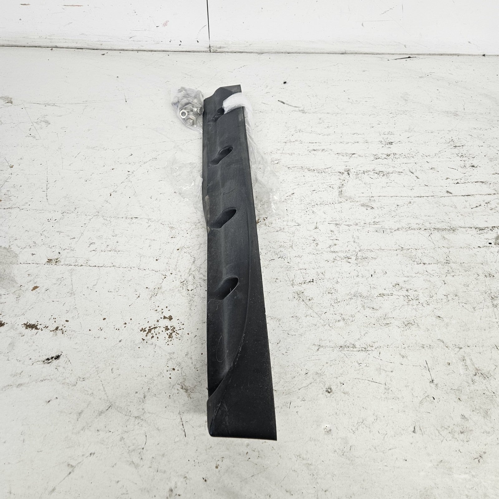 Yamaha WaveRunner 2004-2022 FX VX VXS VXR GP OEM Right Sponson # F1S-U883P-01-00
