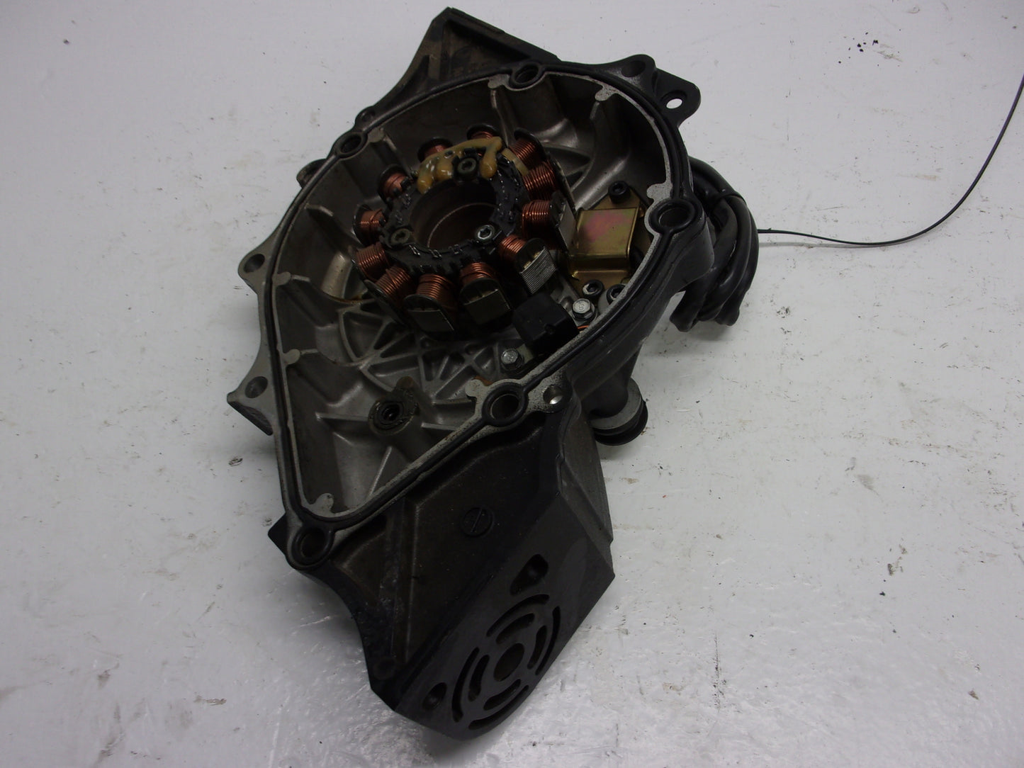 Yamaha Waverunner 1999-2000 GP XL 1200 Flywheel Cover + Stator # 66V-81337-00-8P