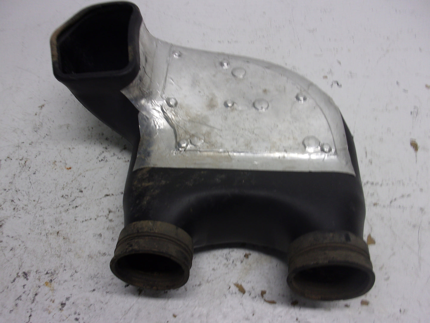 Polaris Snowmobile 2006 RMK Fusion Switchback OEM Intake Boost Box Part# 1203147