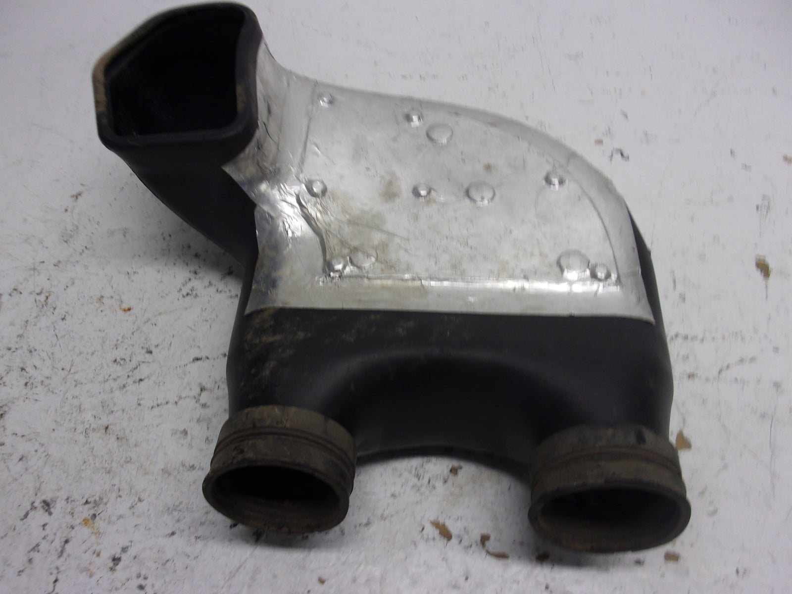 Polaris Snowmobile 2006 RMK Fusion Switchback OEM Intake Boost Box Part# 1203147