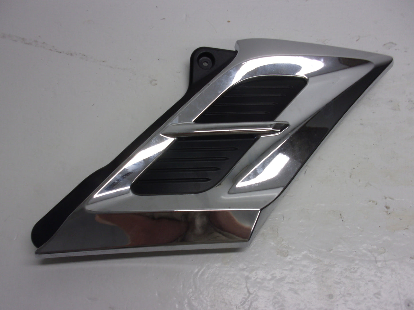 Yamaha WaveRunner 2012-2018 FX Cruiser SHO1.8 Right Chrome Trim F2S-U370K-00-00