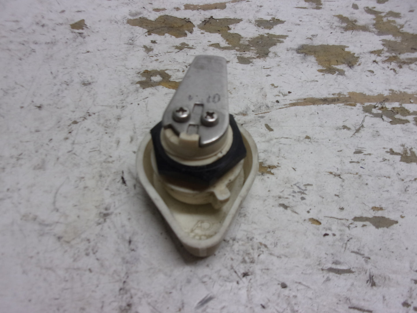 Kawasaki Jet Ski 1987-1995 X2 OEM Latch / Lock Assembly Part# 27016-3705