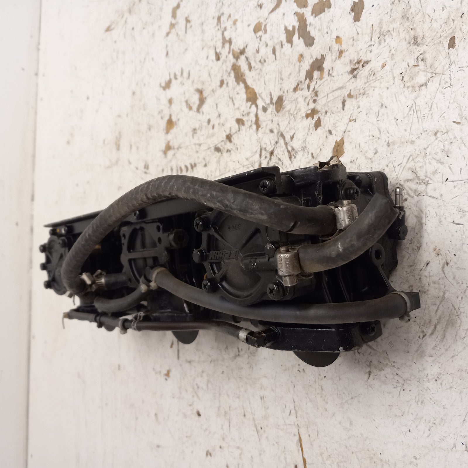Polaris PWC Watercraft 1996 SL 900 OEM Carburetor Bank Part# 3050169