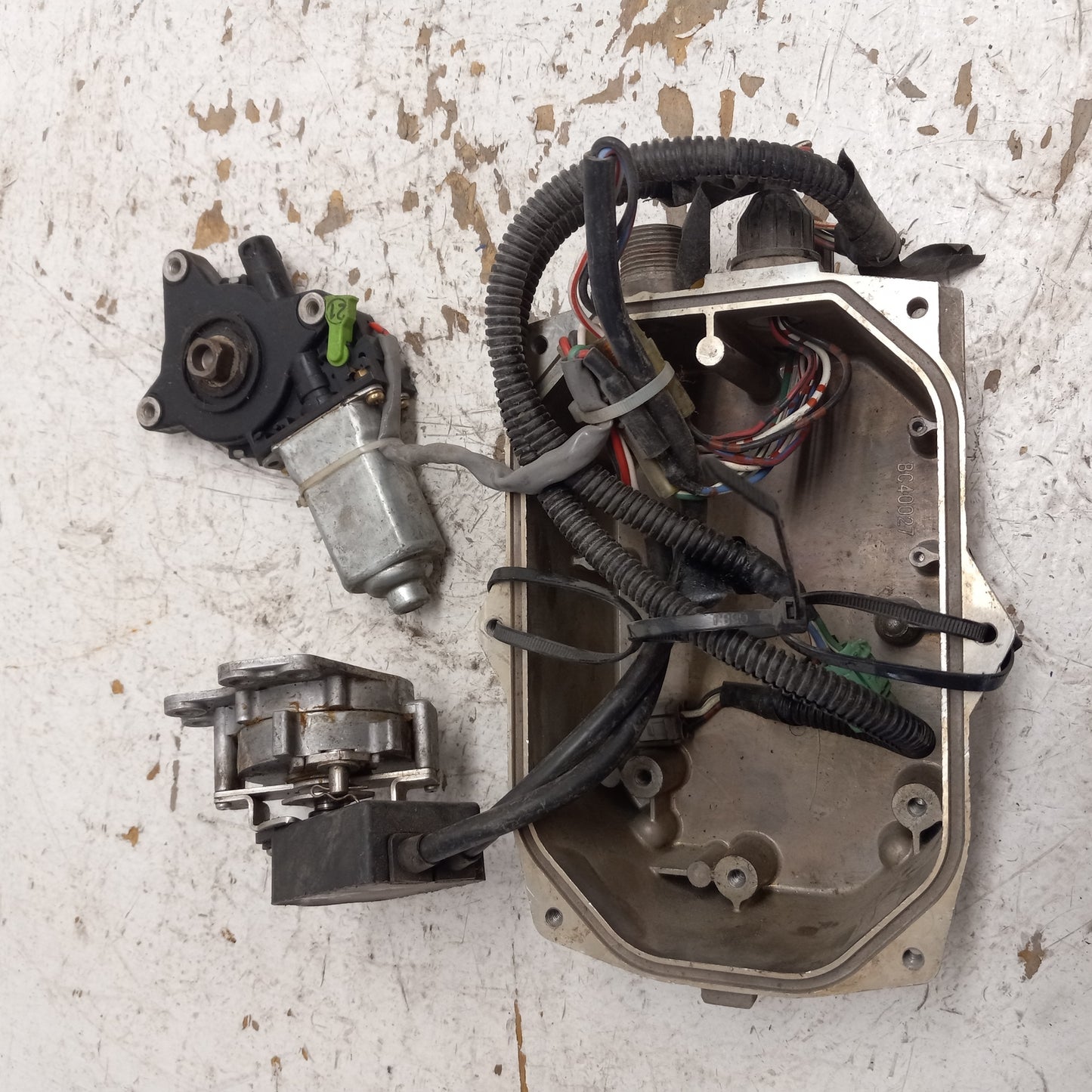 Kawasaki Jet Ski 1999-2005 Ultra 130/150 OEM Trim Control Unit # 21175-3712