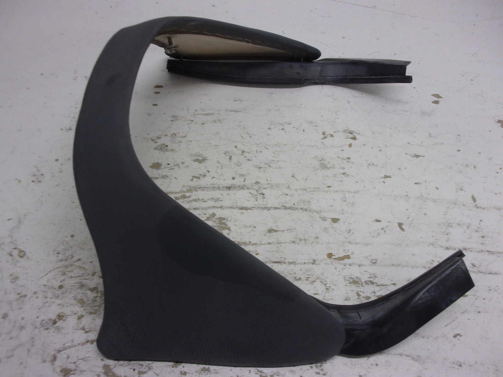 Kawasaki Jet Ski 1997-1998 ZXI 1100 OEM Gray Knee Pad Part# 39156-3782-LG