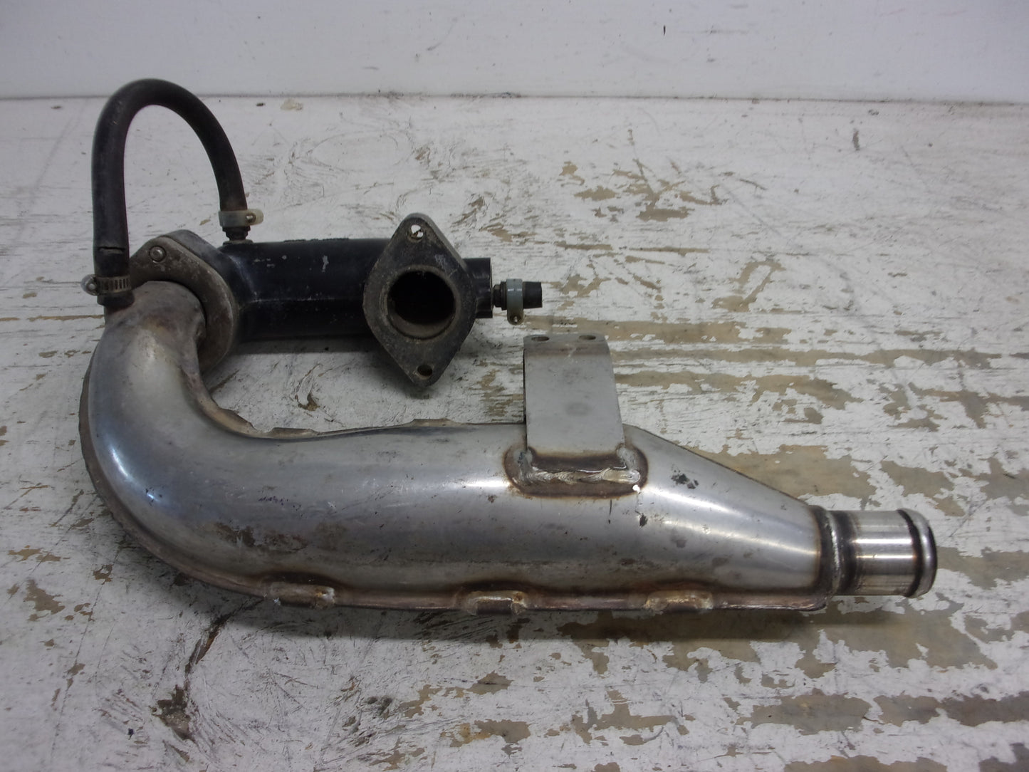 Kawasaki Jet Ski 1976-1992 JS440 OEM Complete Chamber + Pipe 18001-520