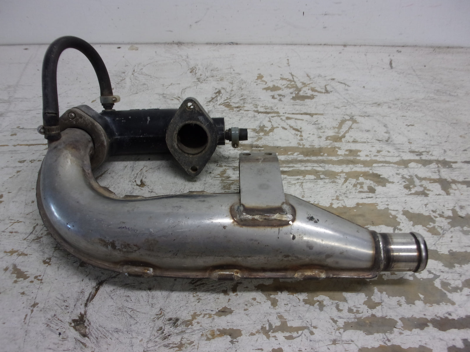 Kawasaki Jet Ski 1976-1992 JS440 OEM Complete Chamber + Pipe 18001-520