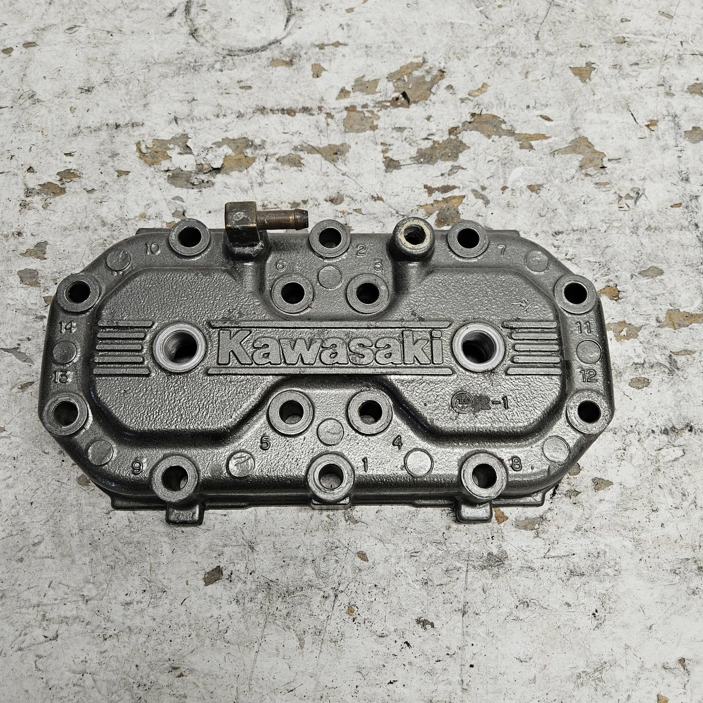 Kawasaki Jet Ski 1991-1995 650 Jet Mate X2 TS SC Silver Cylinder Head 11001-3716