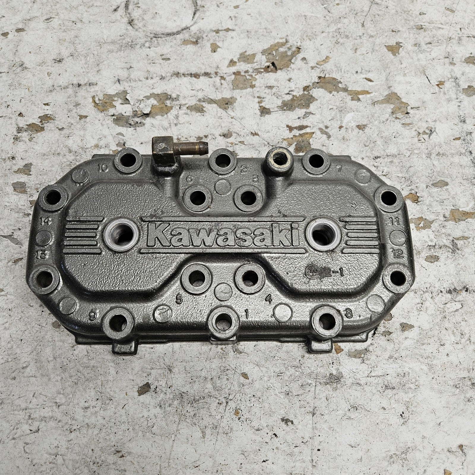 Kawasaki Jet Ski 1991-1995 650 Jet Mate X2 TS SC Silver Cylinder Head 11001-3716