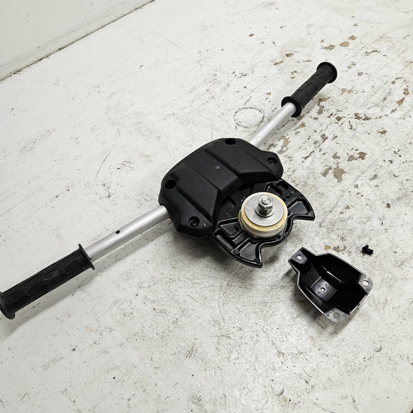 Yamaha WaveRunner 2021-2022 SuperJet OEM Handlebar + Grips # F4R-61552-00-00