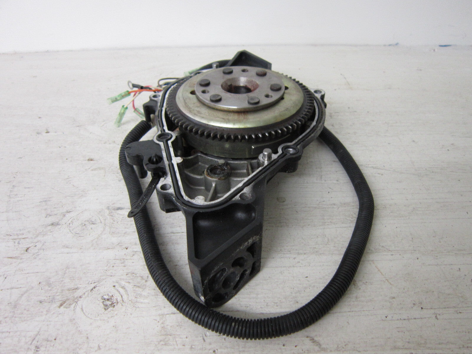 Yamaha WaveRunner 1999-2000 GP XL OEM Stator + Stator Cover # 66E-8552A-00-94