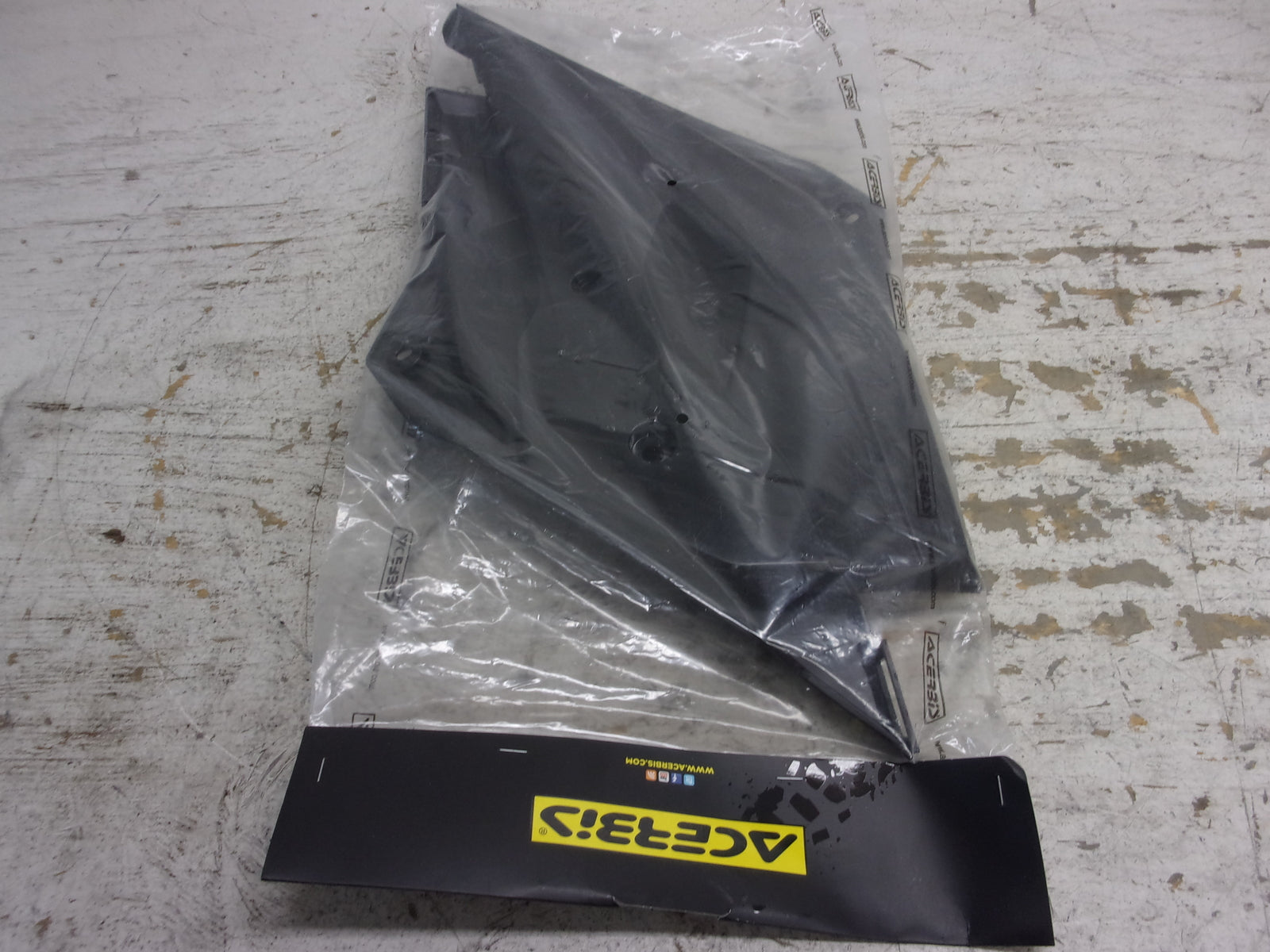 Husqvarna 2014-2017 TC85 NEW Acerbis Tank Spoiler Part# 0022803.090