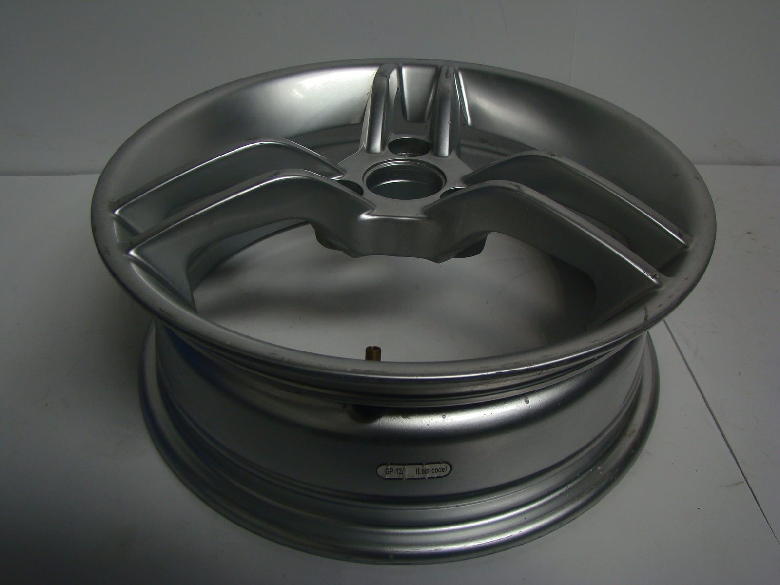 Can-Am Spyder Roadster 2010-2012 RS Silver Rim Assembly Part# 706201058