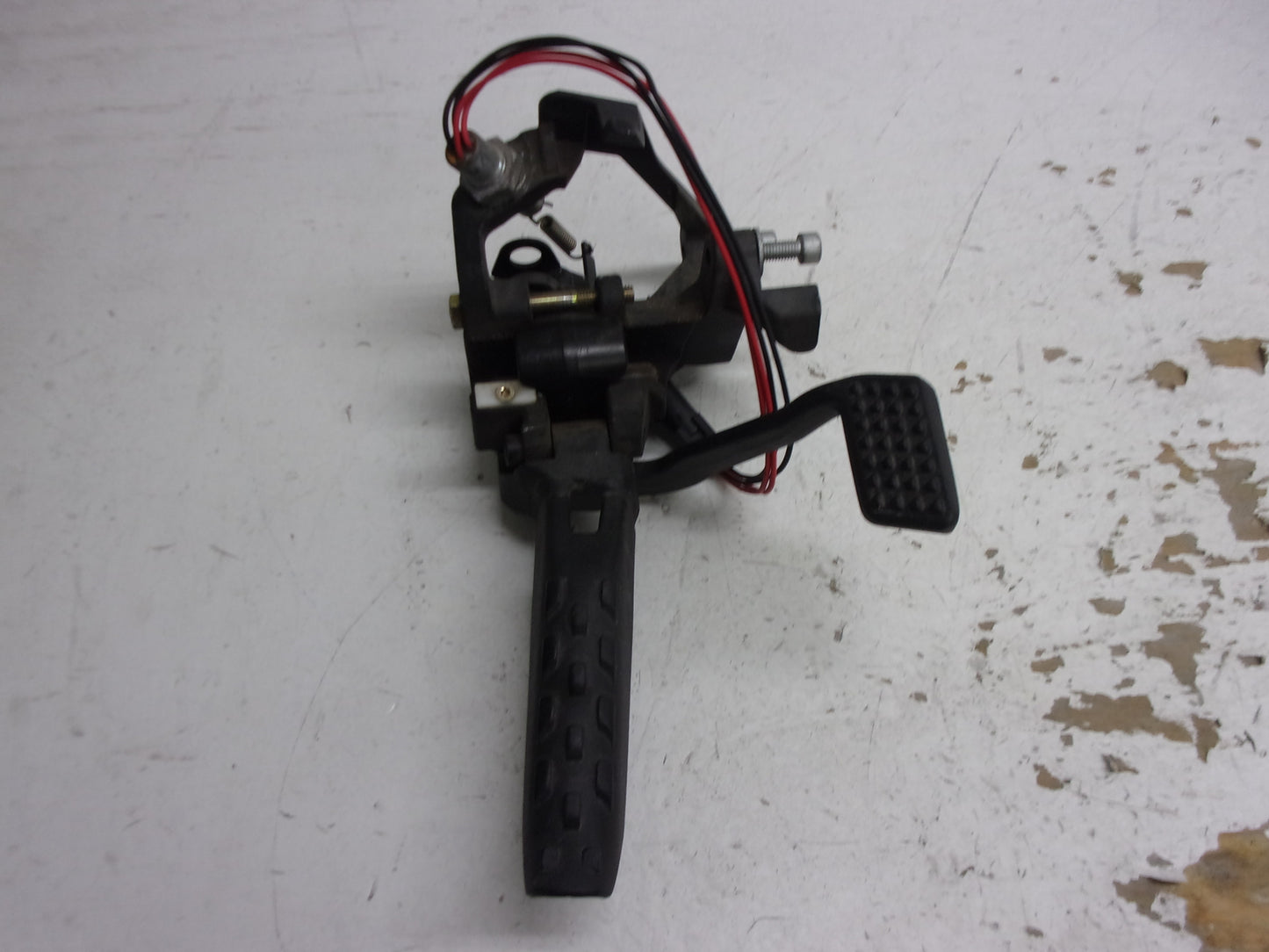 Can-Am  2019-2022 Ryker OEM Right Master Cylinder Footpeg + Support # 705601580