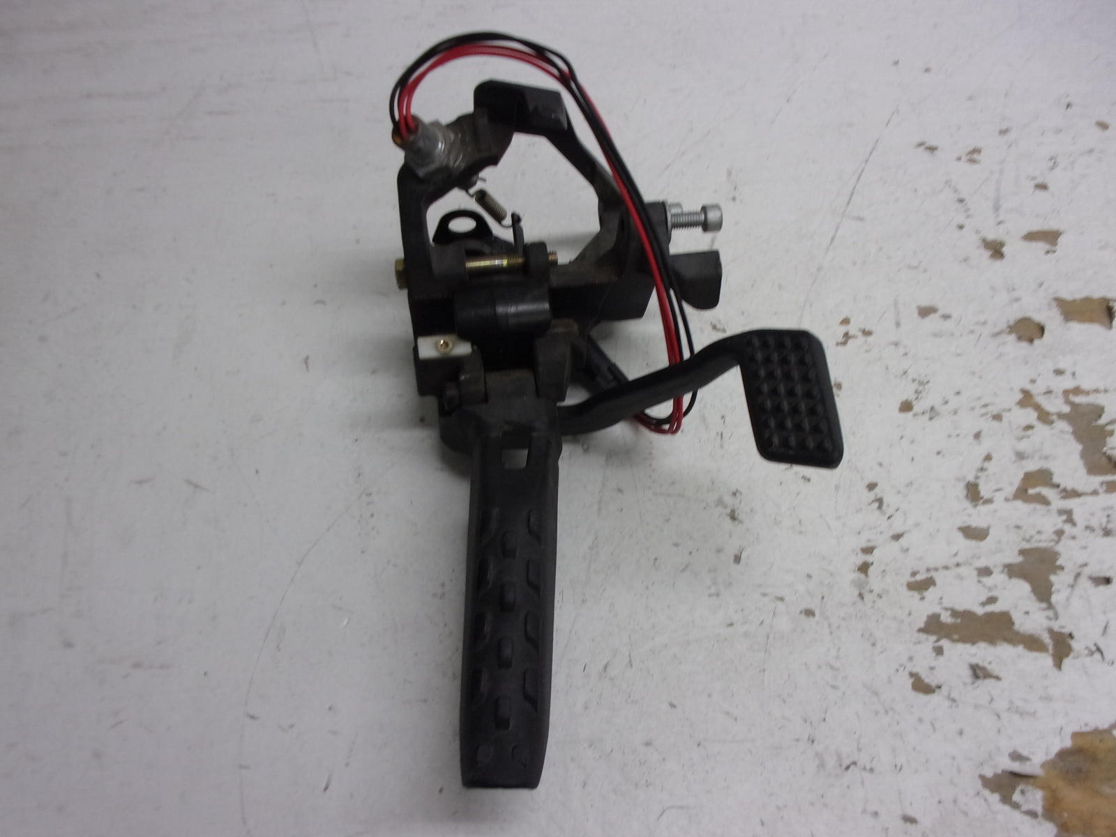 Can-Am  2019-2022 Ryker OEM Right Master Cylinder Footpeg + Support # 705601580