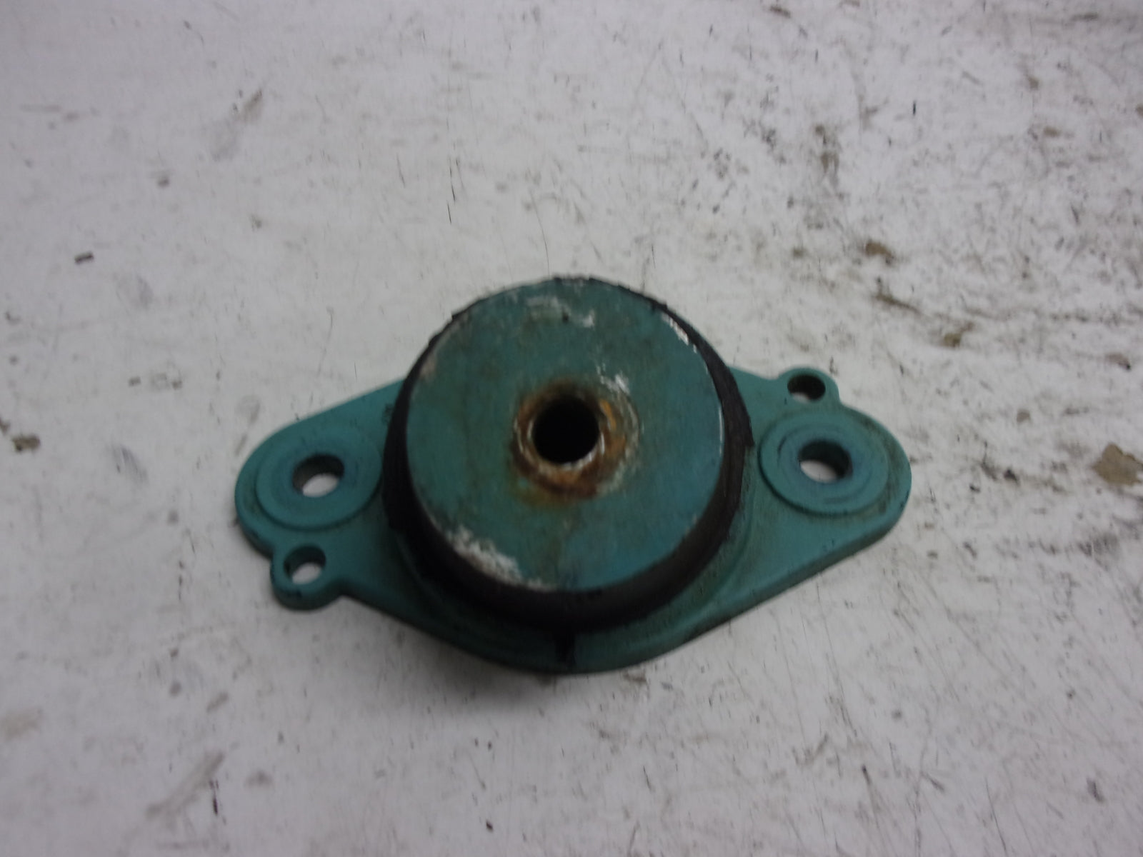 Kawasaki Jet Ski 1986-1999 SX SXI TS SC XI X2 OEM Engine Mount Set # 92160-3757