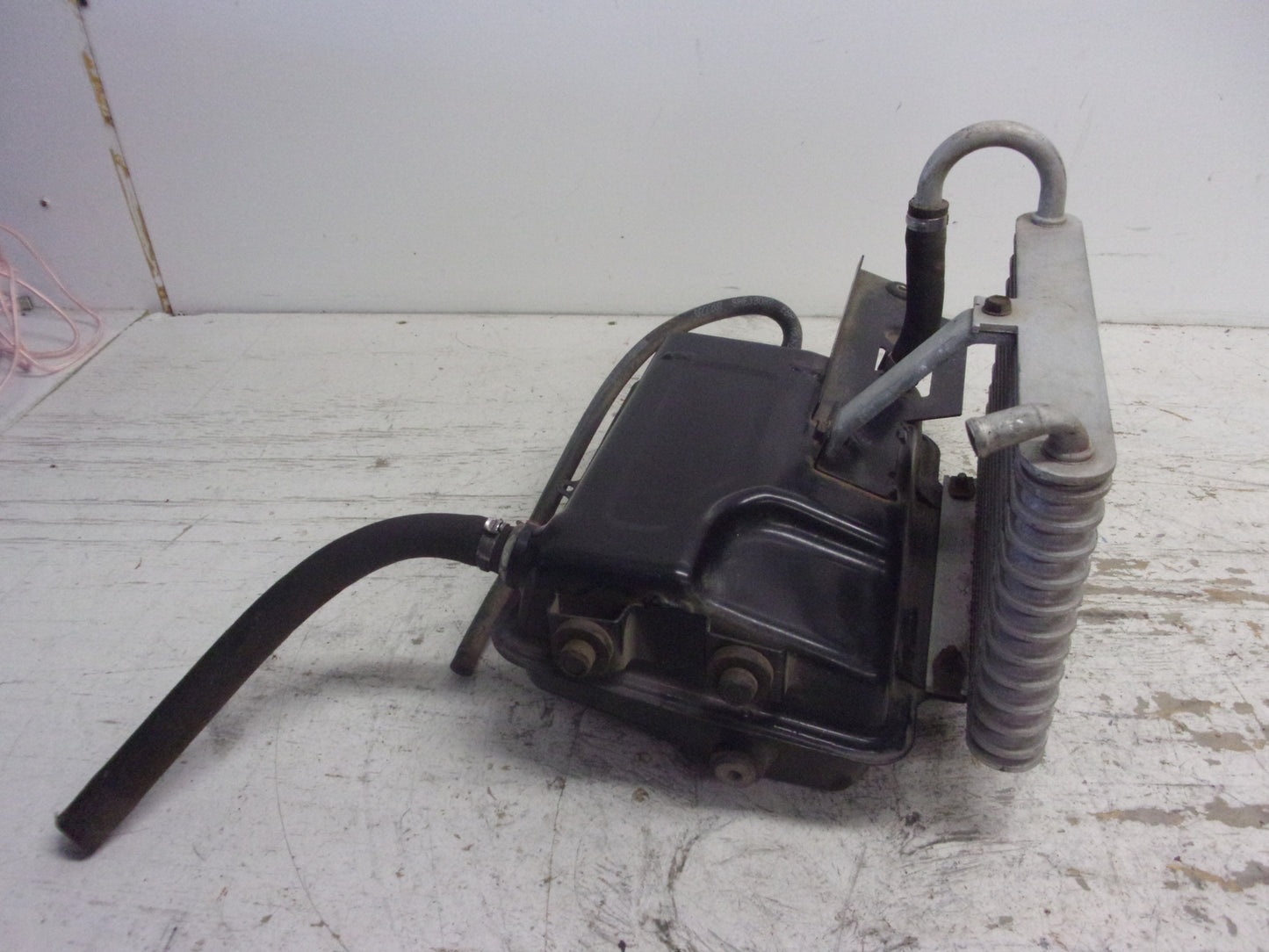 Can-Am Roadster 2013-2014 Spyder ST RS RT OEM Oil Tank + Radiator # 519000293