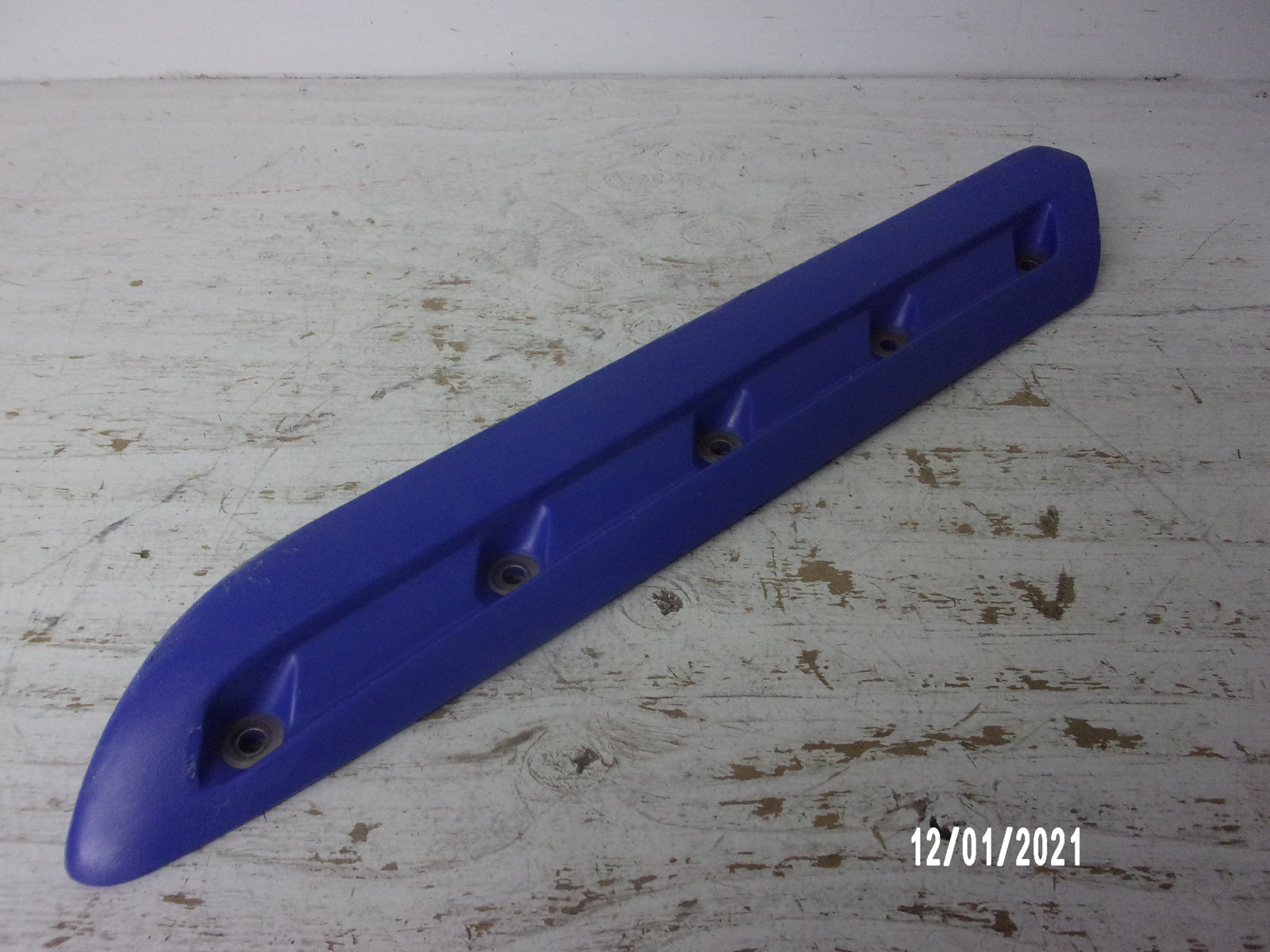 Yamaha WaveRunner 1995-1997 WaveRaider 700/1100 OEM RH Sponson GH1-6883P-30-00