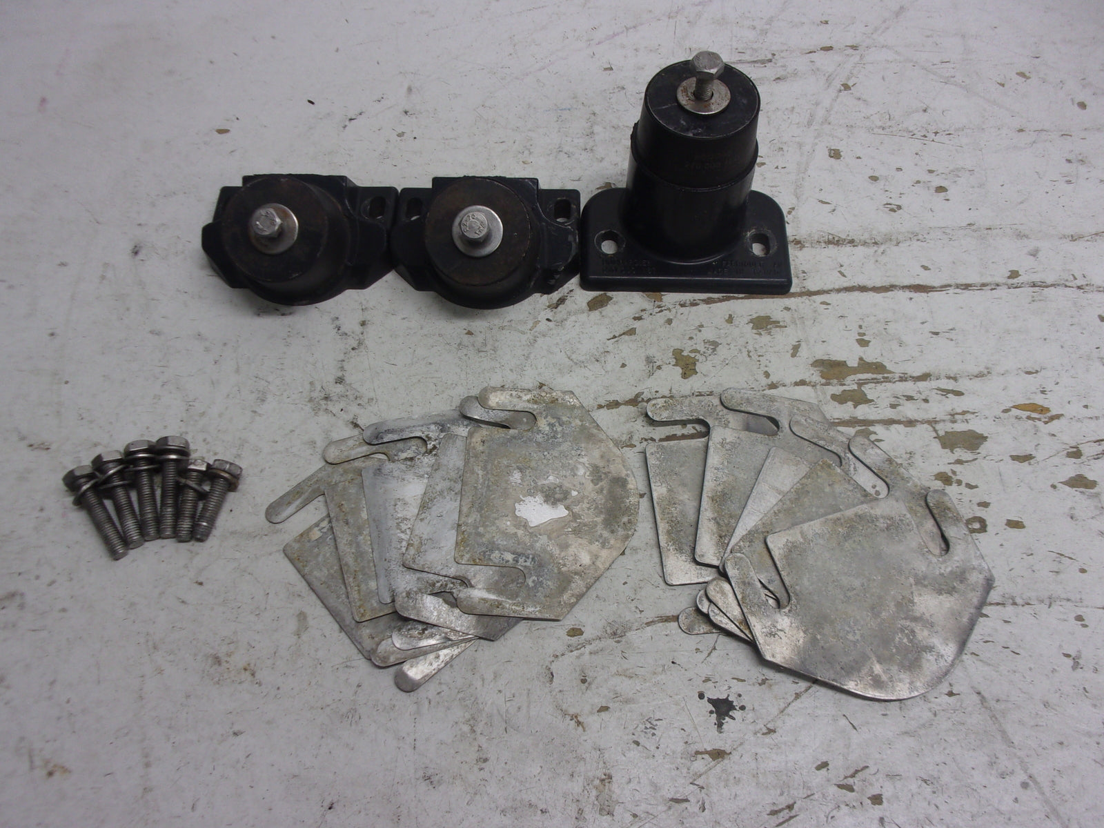 Sea Doo Bombardier PWC 1996 GSX GTX XP Engine Mount Set # 270000220