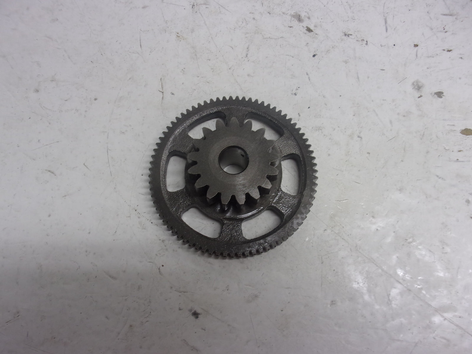 Yamaha WaveRunner 2002-2015 VX FX V1 OEM Idler Gear Assembly # 60E-15517-00-00